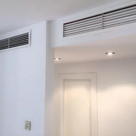 Apartment Two Bedroom With Sea View *